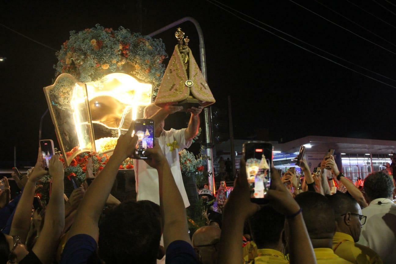 Romaria Rodoviária reúne multidão em procissão até Icoaraci, distrito de Belém.